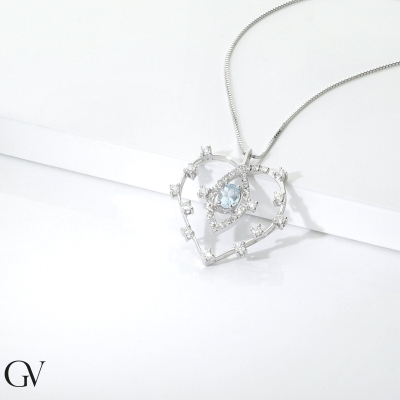 Collar corazón de aguamarina ovalada y diamantes oro 750