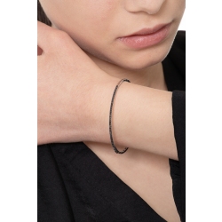 Brazalete semirrígido en oro blanco 18k con diamantes negros 2