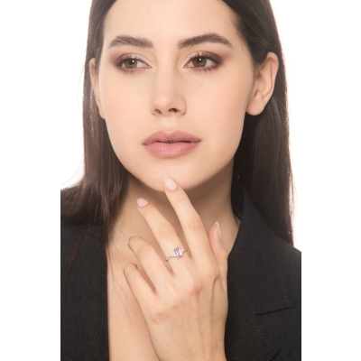 Anillo con amatista rectangular y diamantes oro blanco 18K 