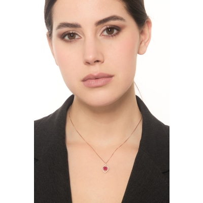 Collar de oro rosa 18K corazón con rubí 