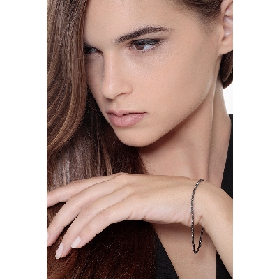 Pulsera de mujer de fantasía en oro negro de 18k