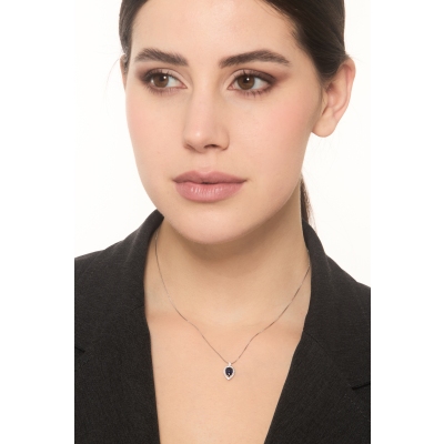 Collar en oro blanco 18k con gota zafiro azul y diamantes