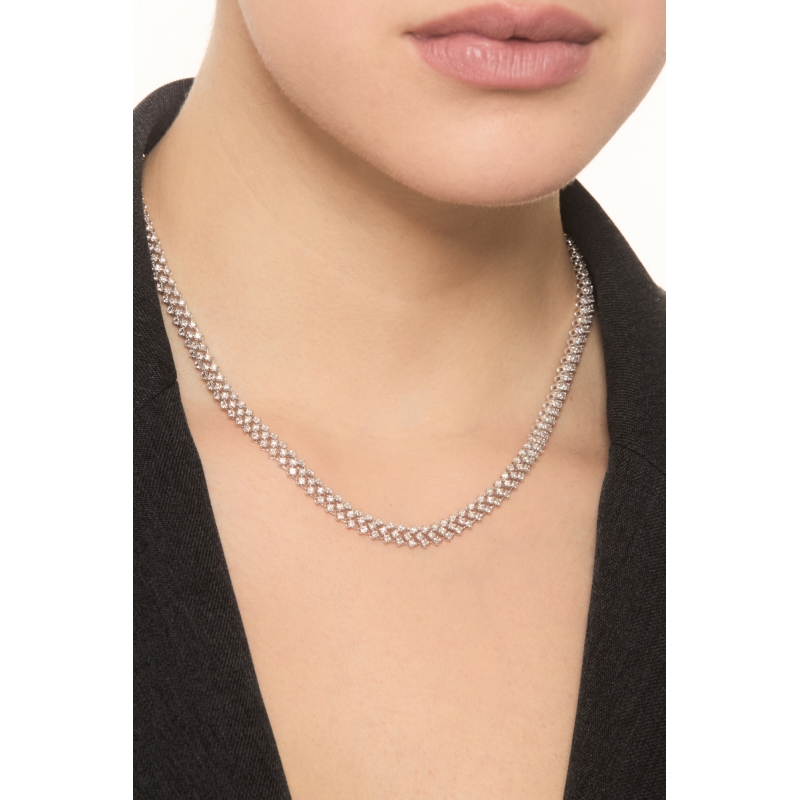 Collar diseño tejido en oro blanco de 18k con diamantes