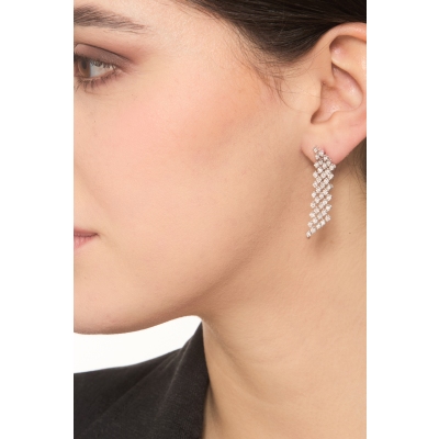 Pendientes tejidos colgantes en oro blanco de 18k con diamantes