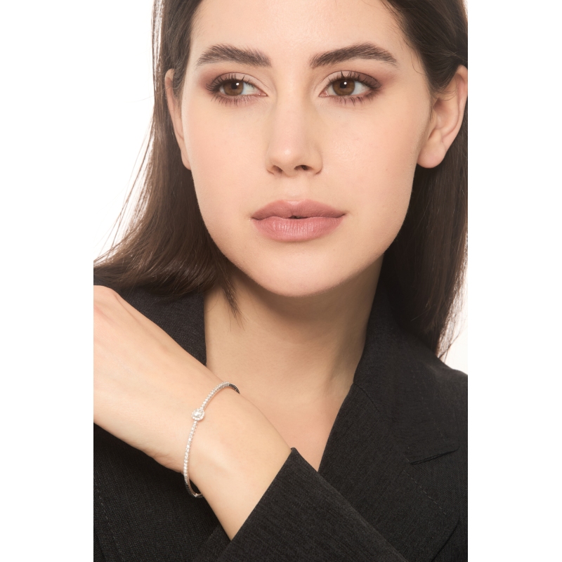 Pulsera semirrígida en oro blanco 750 con diamantes Pulsera semirrígida en oro blanco 750 con diamantes