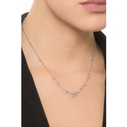 Collar flores en oro blanco 18k con diamantes talla brillante 2