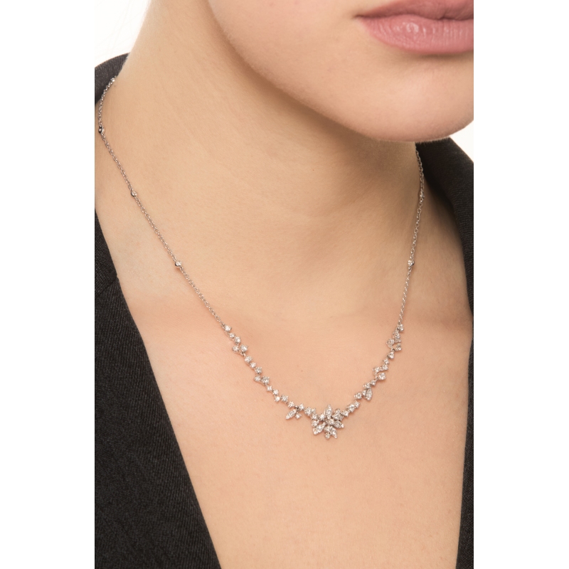Collar flores en oro blanco 18k con diamantes talla brillante Collar flores en oro blanco 18k con diamantes talla brillante