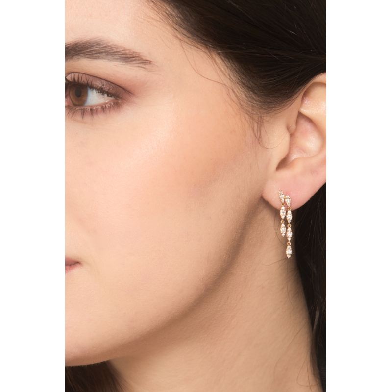 Pendientes colgantes en oro rosa de 18k con diamantes Pendientes colgantes en oro rosa de 18k con diamantes