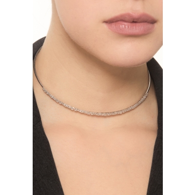 Choker en oro blanco de 18k con diamantes