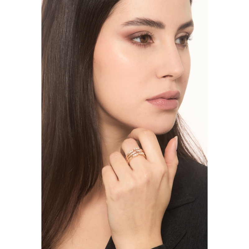 Anillo de banda en oro rosa de 18K con diamantes Anillo de banda en oro rosa de 18K con diamantes