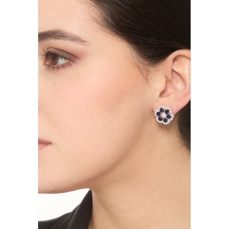 Pendientes oro 18k con flor zafiros azules y diamantes Pendientes oro 18k con flor zafiros azules y diamantes