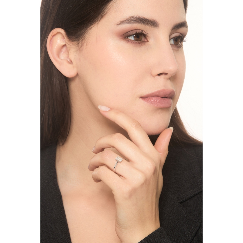Anillo solitario en oro blanco 18k con diamante central ct 1.00 GIA Anillo solitario en oro blanco 18k con diamante central ct 1.00 GIA