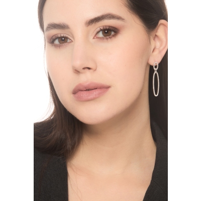 Pendientes diseño con dos óvalos en oro blanco de 18k