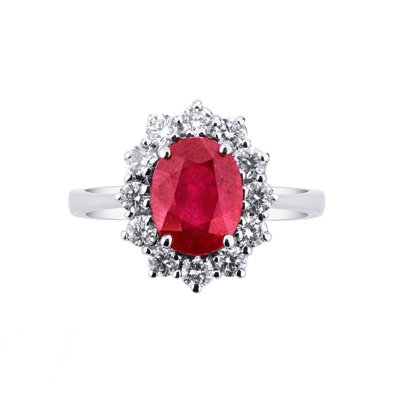 Anillo de oro blanco de 18 kilates con diamante y rubí oval central Anillo de oro blanco de 18 kilates con diamante y rubí oval central