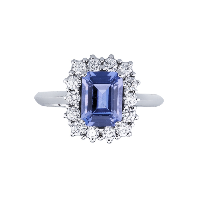 Anillo halo en oro blanco de 18k con tanzanita rectangular y diamantes  Anillo halo en oro blanco de 18k con tanzanita rectangular y diamantes
