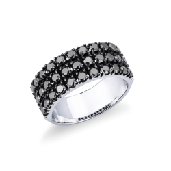 Anillo de banda en oro blanco de 18k con 3 filas de diamantes negros y puntas brunidas