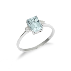 Anillo de oro blanco de 18 quilates con aguamarina