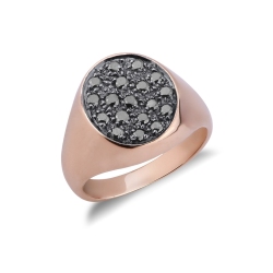 Anillo en oro rosa de 18 quilates con pavé de diamantes negros y puntas brunidas