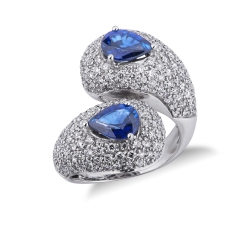 Anillo Tú y Yo en Oro Blanco 18k con Zafiros Azules y Diamantes