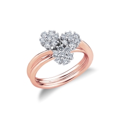 Anillo en oro rosa y blanco con tres flores y diamantes