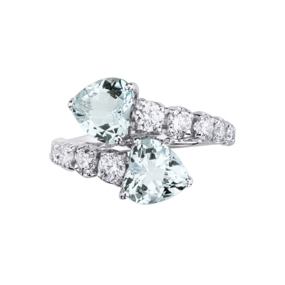 Anillo contrarié en oro blanco 18k con aquamarinas y diamantes