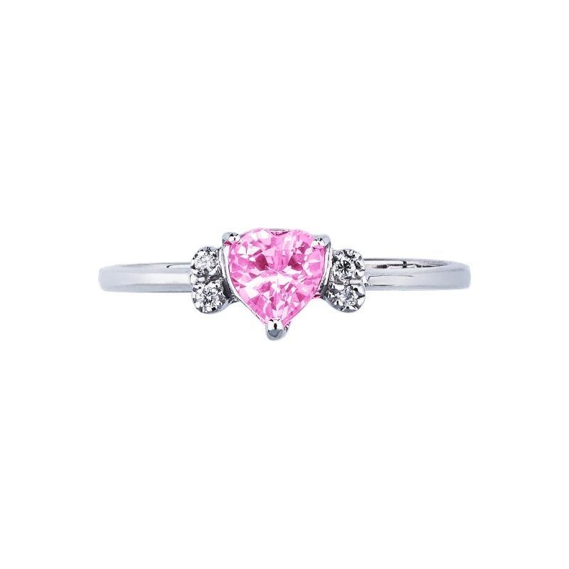 Anillo de oro blanco de 18k con zafiro rosa en forma de corazón y diamantes