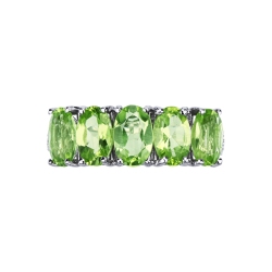 Anillo de oro blanco de 18k con diamante y 5 peridotos 2