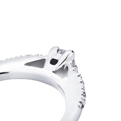 Anillo Eternity en Oro Blanco 18k con Diamante central 0.15 ct