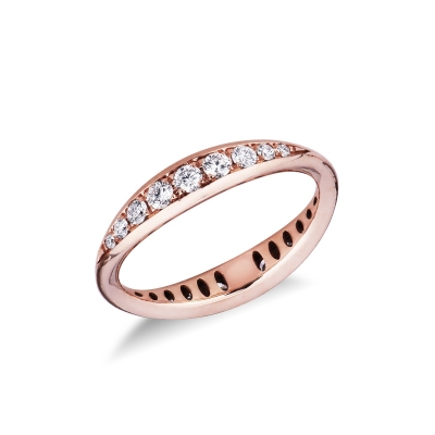 Anillo en oro rosa 18k con diamantes en diseño segmentado