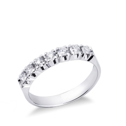 Sortija con 7 piedras en oro blanco 18 kilates con diamantes 0,50 quilates