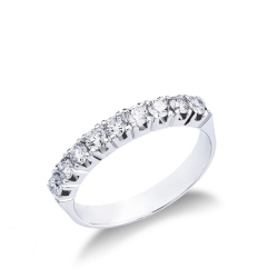Anillo con 9 Piedras en Oro Blanco 18 Quilates con Diamantes