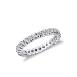 Anillo de eternidad en oro blanco de 18 kilates y diamantes