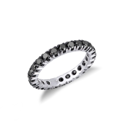 Alianza eternity en oro blanco de 18k con diamantes negros