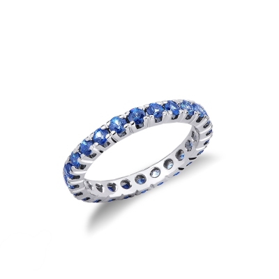 Anillo de eternidad con zafiros azules y diamantes oro blanco 18 kilates 