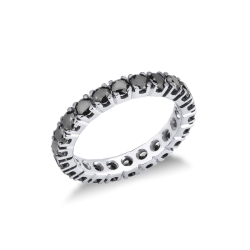Anillo en oro blanco con diamantes negros