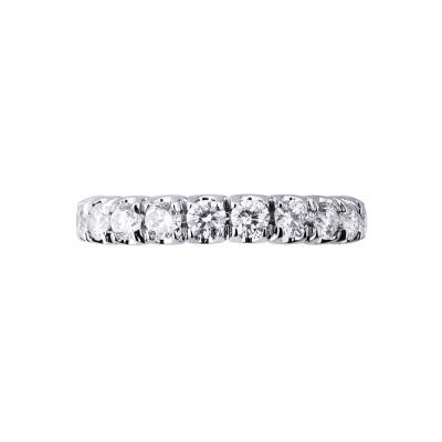 Anillo estilo eternidad rodeado de diamantes oro blanco 18 kilates 