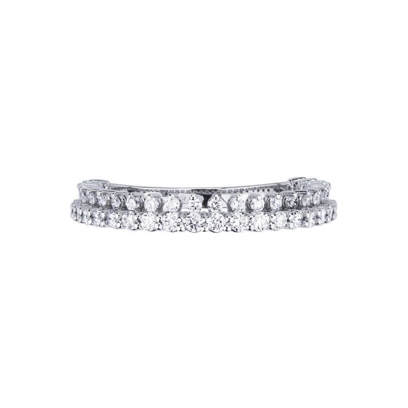 Anillo design en oro blanco de 18k con diamantes  Anillo design en oro blanco de 18k con diamantes