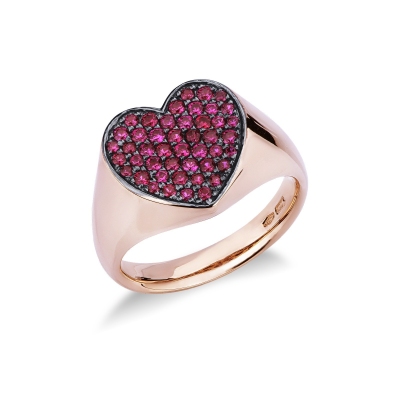 Anillo en oro rosa 18k con pavé de rubíes en forma de corazón