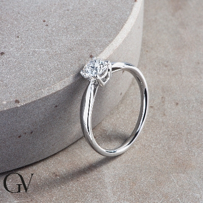 Anillo solitario Diamante 0,70 quilates en oro blanco 18 kilates