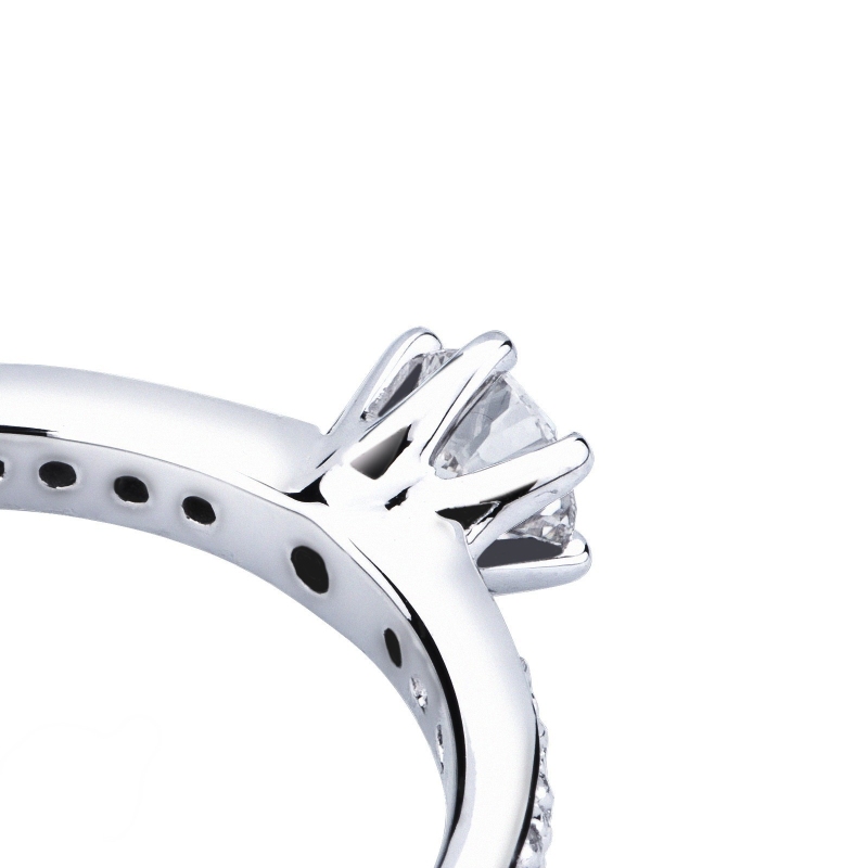 Anillo solitario en oro blanco 18 ct  central de 0,30 ct Anillo solitario en oro blanco 18 ct  central de 0,30 ct