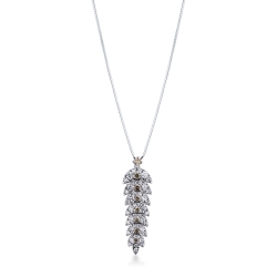 Collar en Oro Blanco 18k con Colgante de Pluma y Diamantes Brillantes