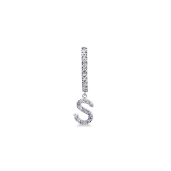 Colgante con letra S en oro blanco y diamantes