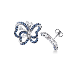 Pendientes en oro blanco de 18k con forma de mariposa y diamantes
