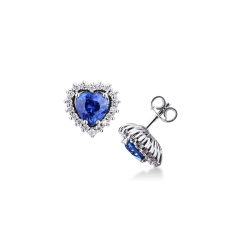 Pendientes de oro blanco de 18k con zafiro azul en corte corazón