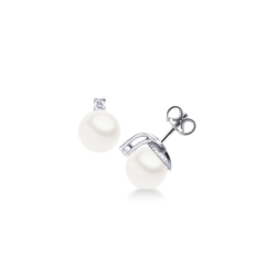 Pendientes en oro blanco de 18k con perla y un diamante