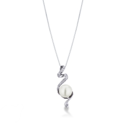 Collana in oro bianco 18k con perla e diamanti