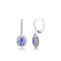 Pendientes en oro blanco 18k con tanzanitas ovaladas y diamantes halo