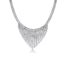 Collar en oro blanco 18k con tejido triángulo engastado con diamantes