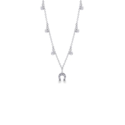 Collar en oro blanco de 18 quilates con colgante herradura y diamantes