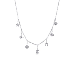 Collar en oro blanco 18k con dijes simbólicos y diamantes